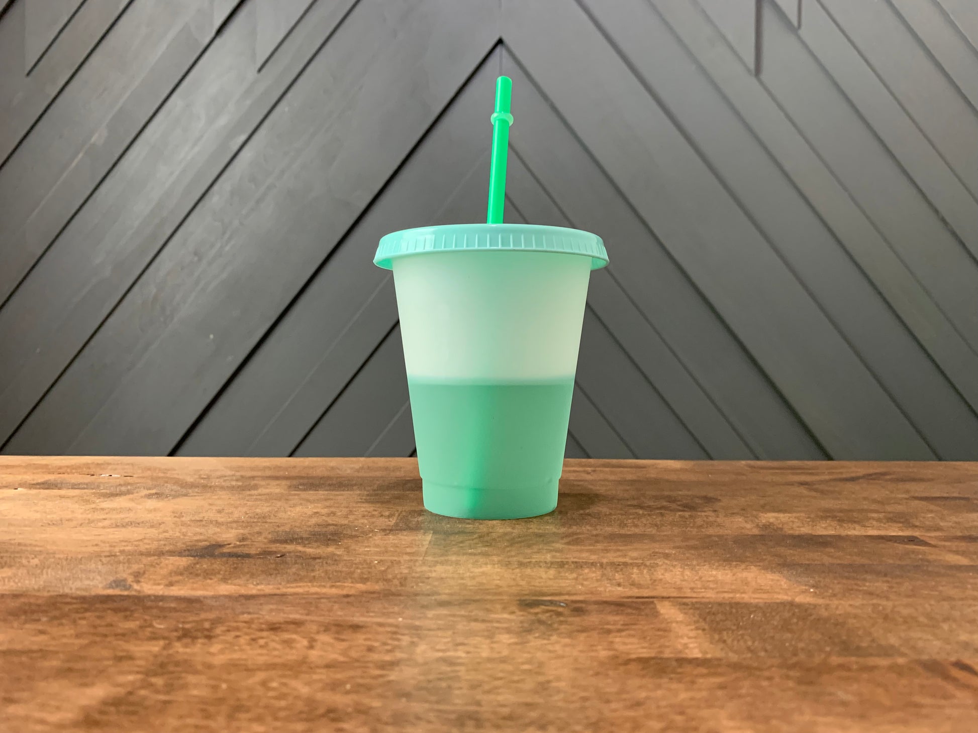 Stadium Cups 16oz : Cold Color Changing